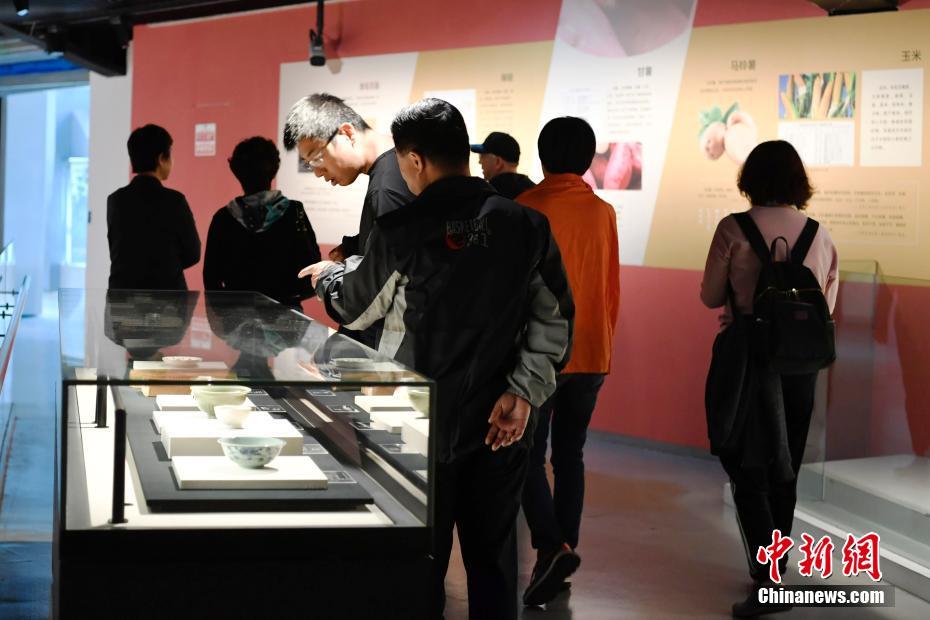 成都博物館で味わう「食卓上の文化の旅」四川省