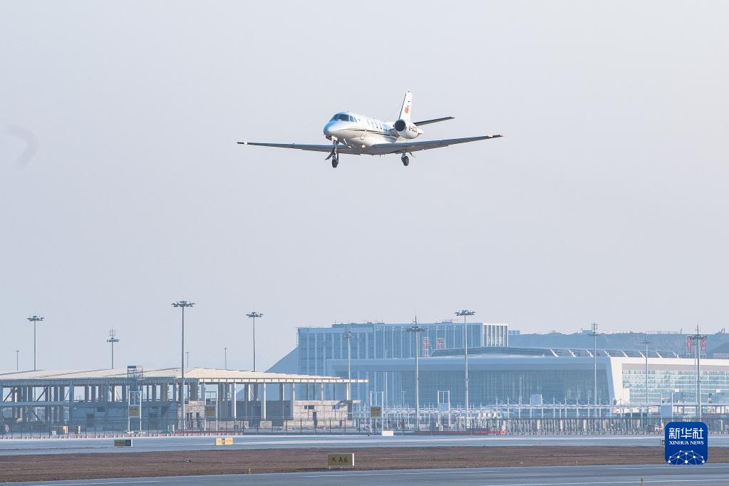中国初となる貨物輸送専用空港が完成　湖北省