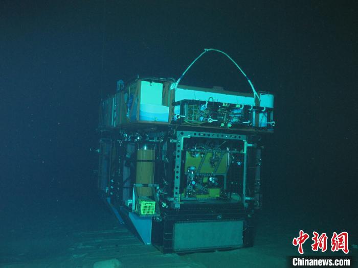 深淵級海底原位置科学実験ステーション