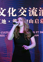 杭州で中仏国交樹立50周年記念活動　仏の有名歌手が歌で祝賀